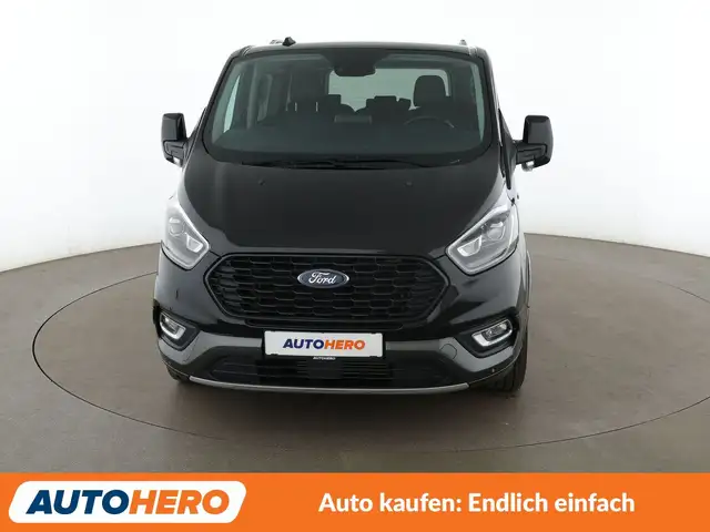 Ford Tourneo Custom view 9