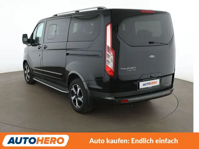 Ford Tourneo Custom view 4
