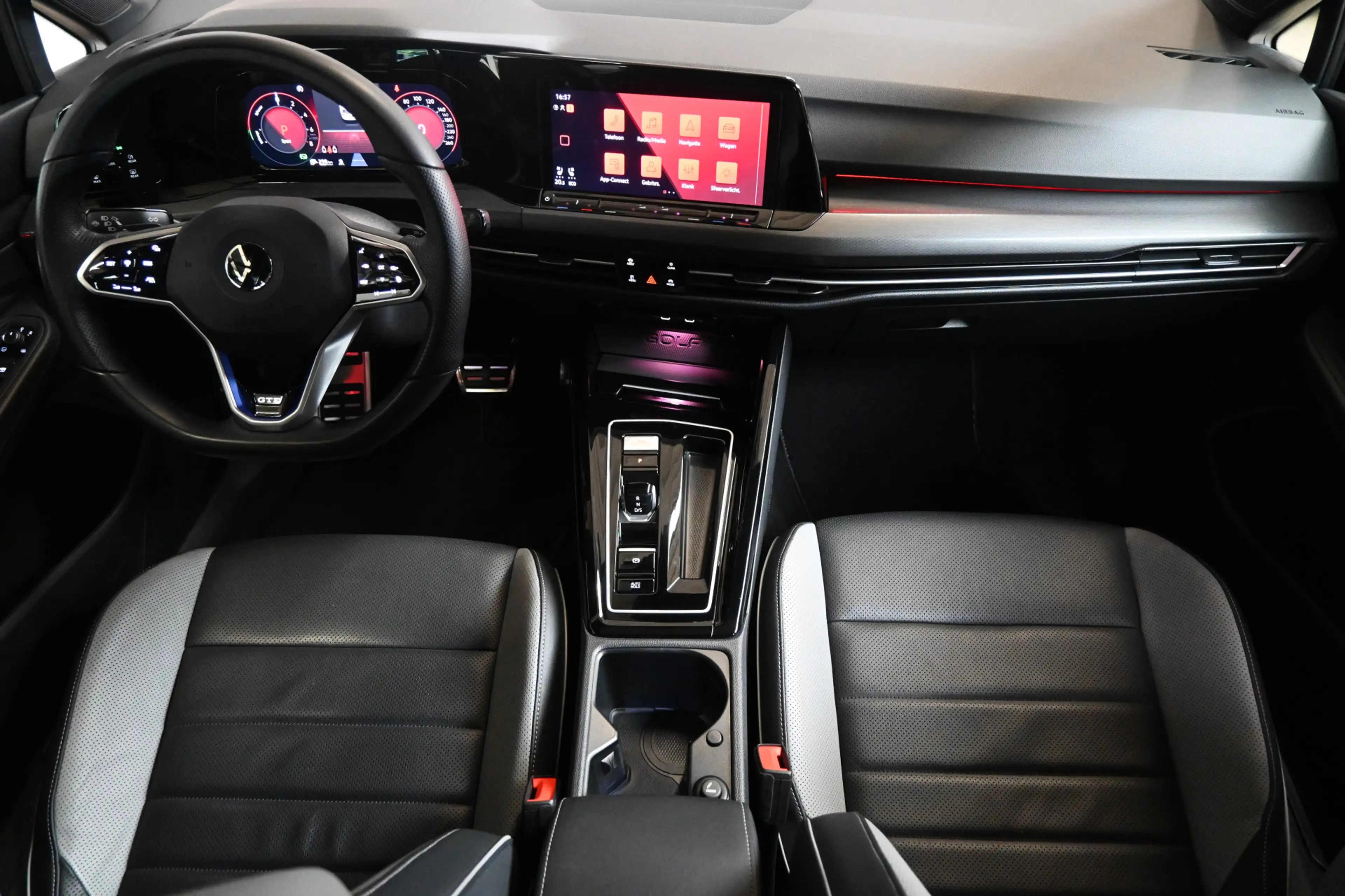 Volkswagen Golf GTE 1.4 eHybrid 245pk | Pano | Leder | Memory | IQ. Li — photo 23
