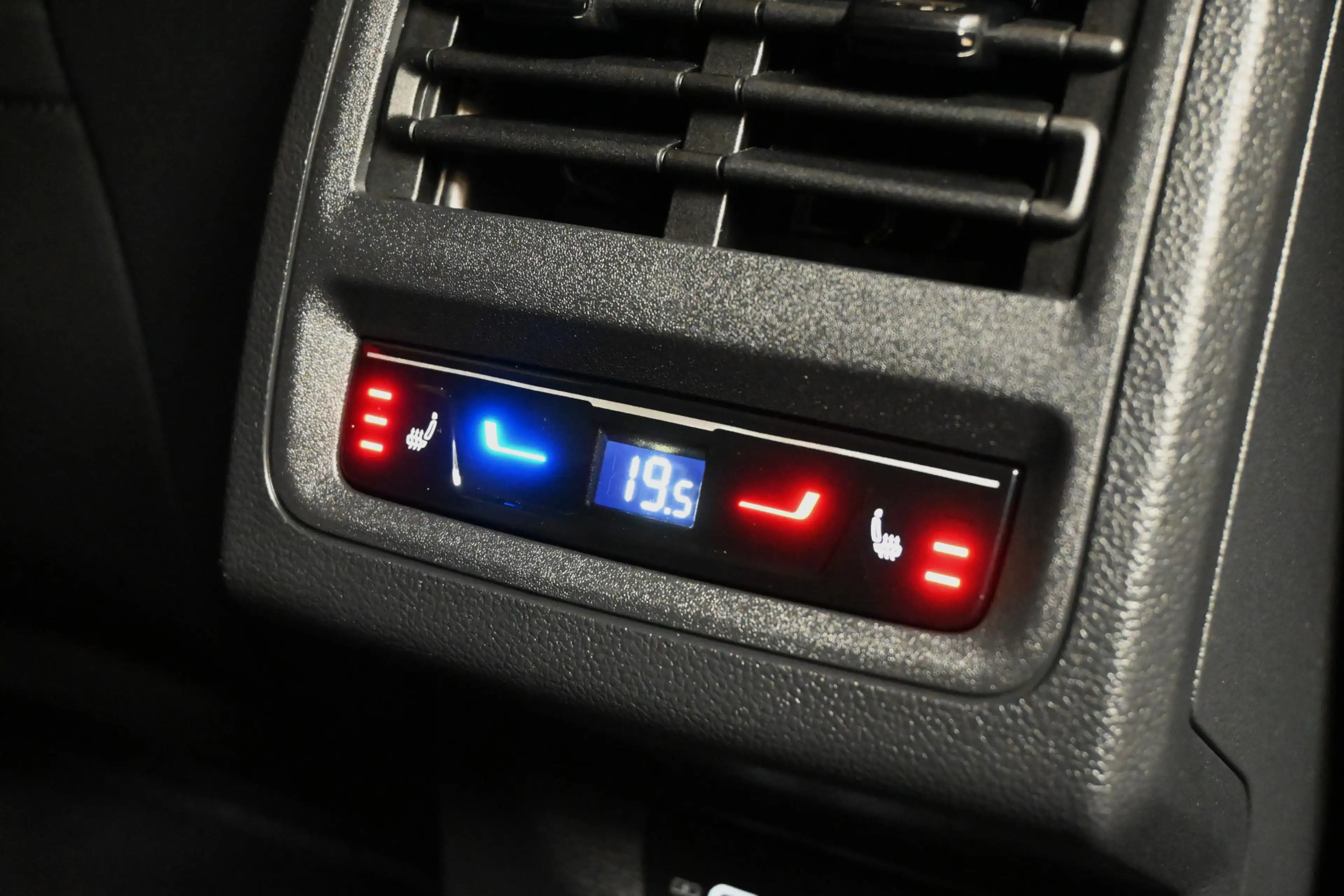 Volkswagen Golf GTE 1.4 eHybrid 245pk | Pano | Leder | Memory | IQ. Li — photo 20
