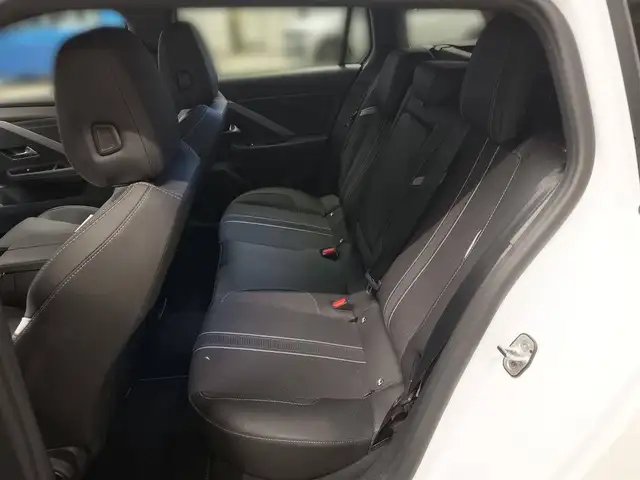 Opel Astra view 14