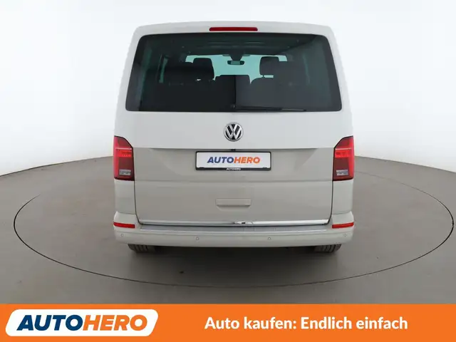 Volkswagen Multivan view 5