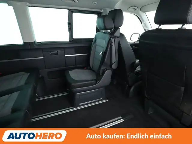 Volkswagen Multivan view 14