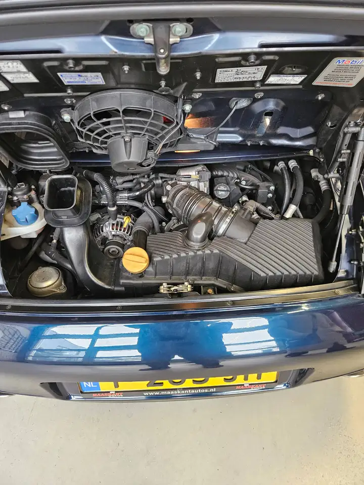 Porsche 911 3.4 Coupé Carrera 4, foto 2