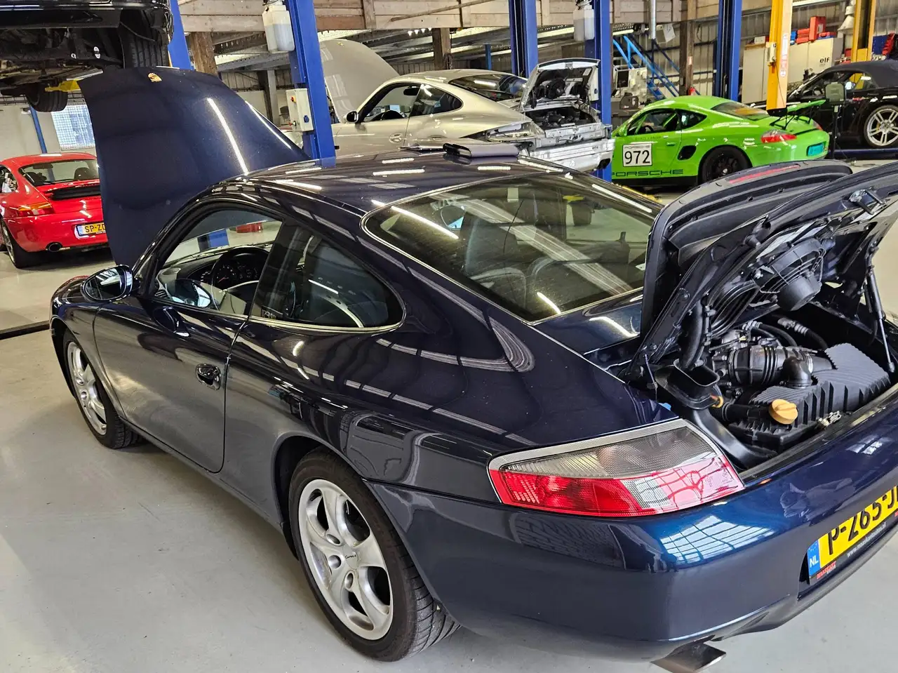 Porsche 911 3.4 Coupé Carrera 4, foto 4