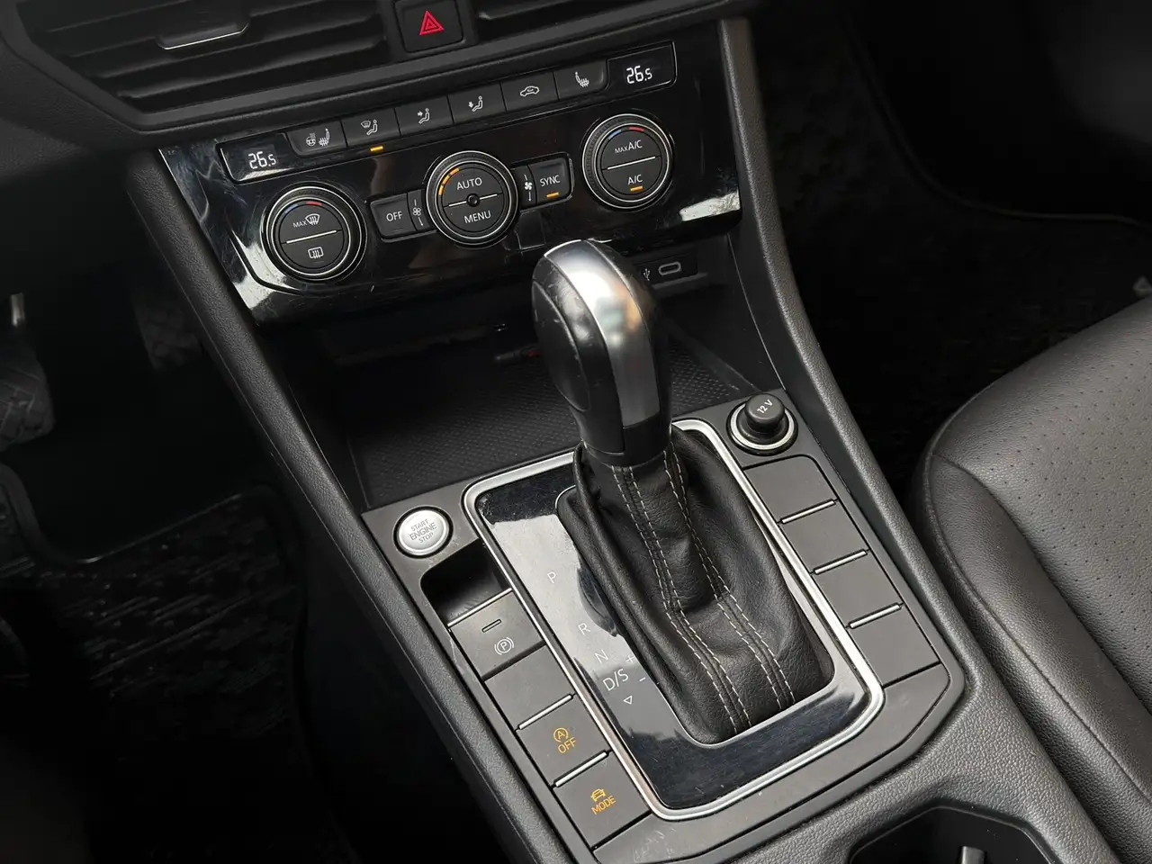 Volkswagen Jetta снимка Volkswagen Jetta