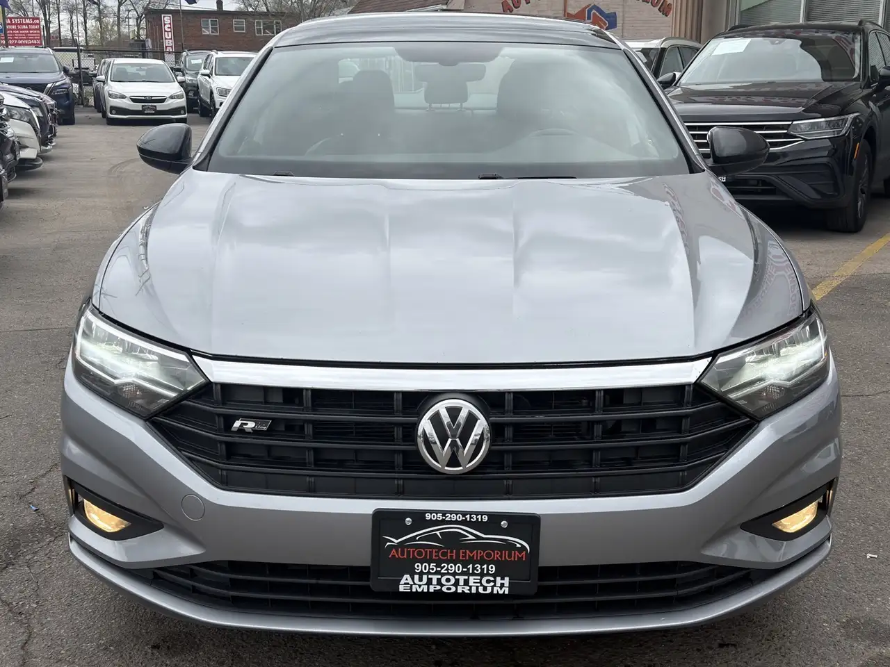 Volkswagen Jetta снимка Volkswagen Jetta