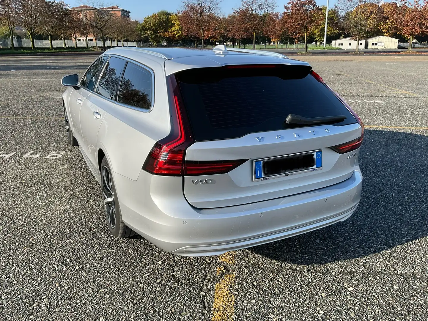 Volvo V90 2.0 d4 Momentum awd geartronic my20 - 2