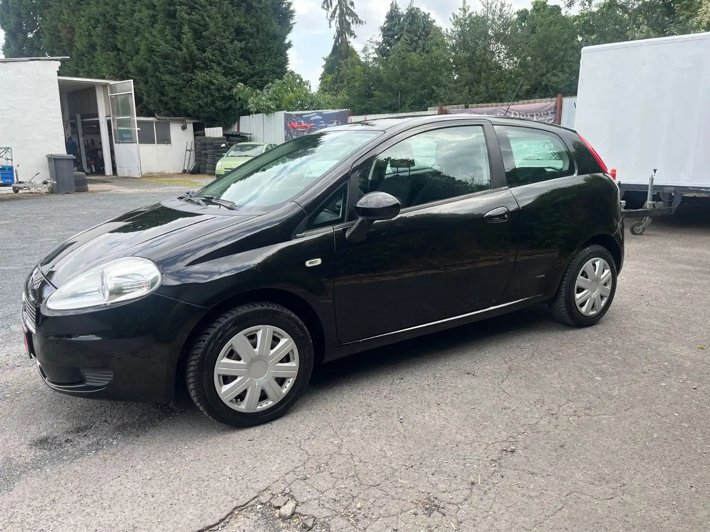 Fiat Punto 1.4 8V Klima Jahresreifen Schwarz - 2
