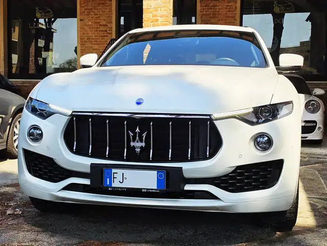 Maserati Levante Levante 3.0 V6 250cv SCARICO  SPORTIVO _ SPORT  PLUS _ TAGLIANDI UFFICIALI _ CONDIZIONI  ECCELLENTI _ GARANZIA 12  MESI