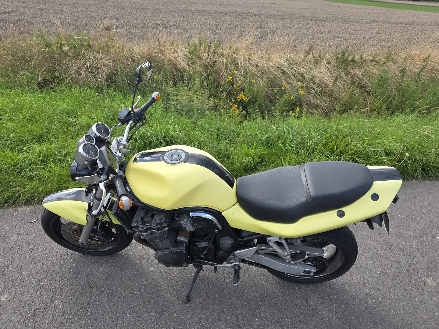 Suzuki Bandit 1200 Jaune - 1