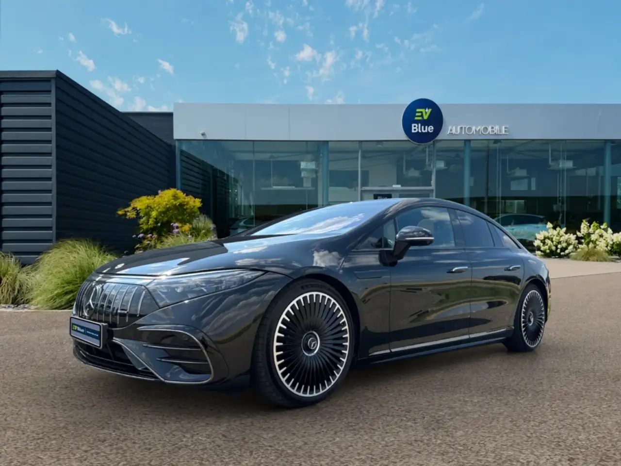 Mercedes-Benz EQS