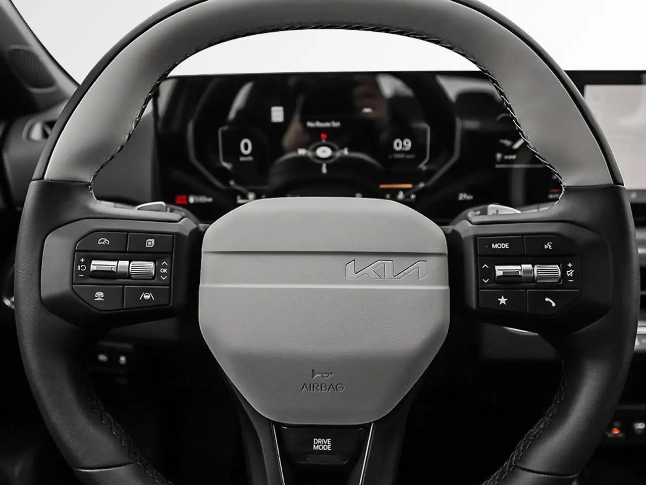 Kia K4 снимка Kia K4