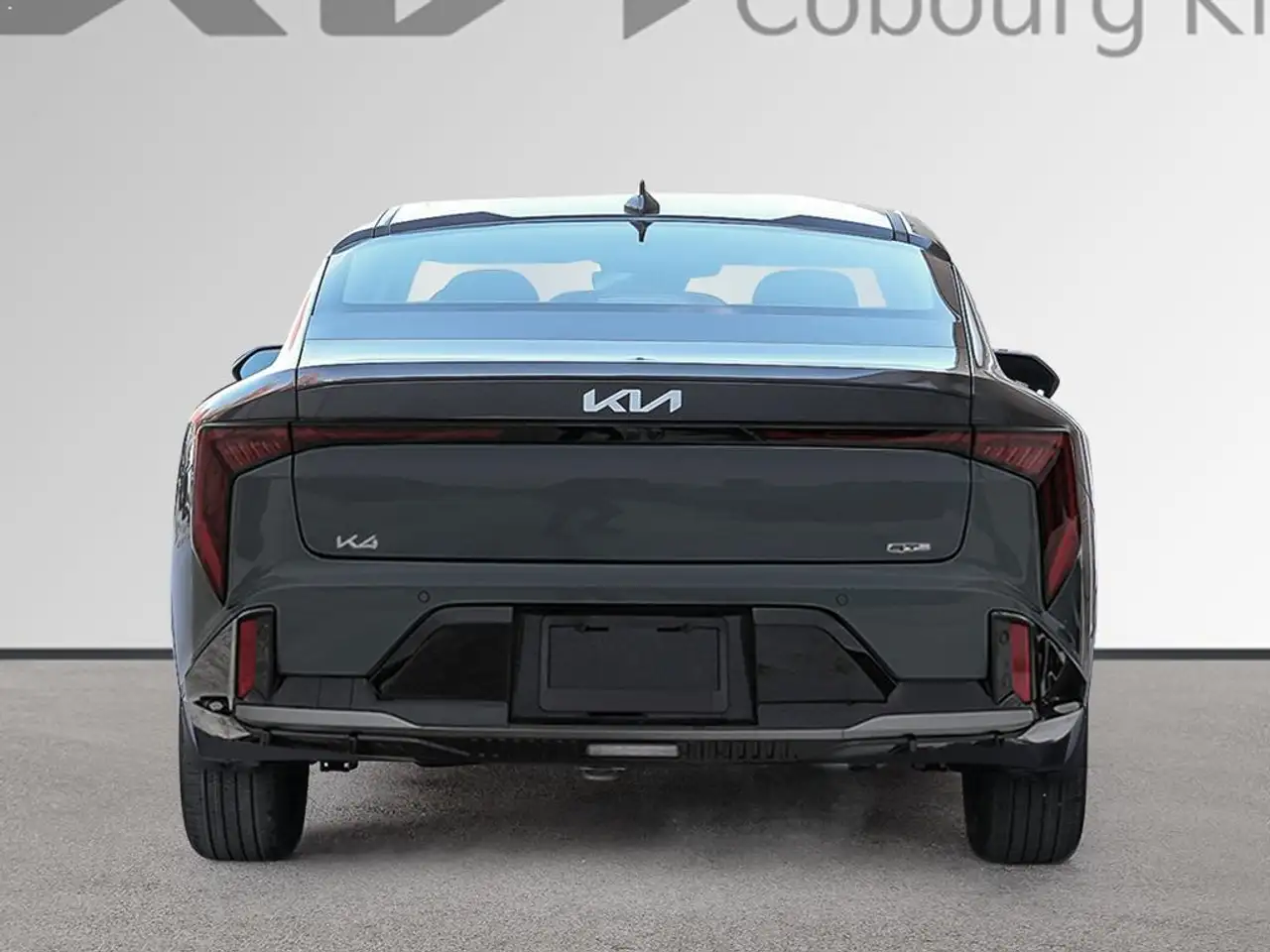 Kia K4 снимка Kia K4