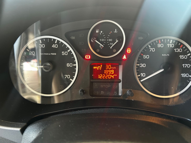 Citroen Berlingo 1.6HDI Multispace Pano Navi Kamera HUneu — photo 14