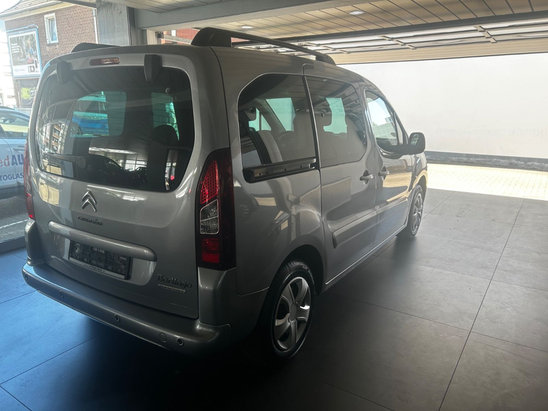 Citroen Berlingo 1.6HDI Multispace Pano Navi Kamera HUneu — photo 4