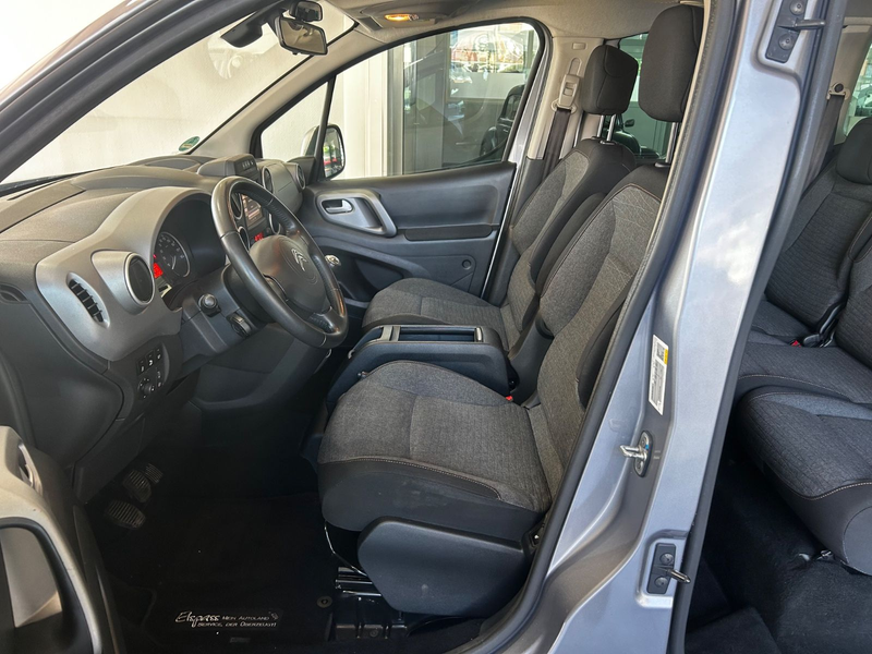 Citroen Berlingo 1.6HDI Multispace Pano Navi Kamera HUneu — photo 8