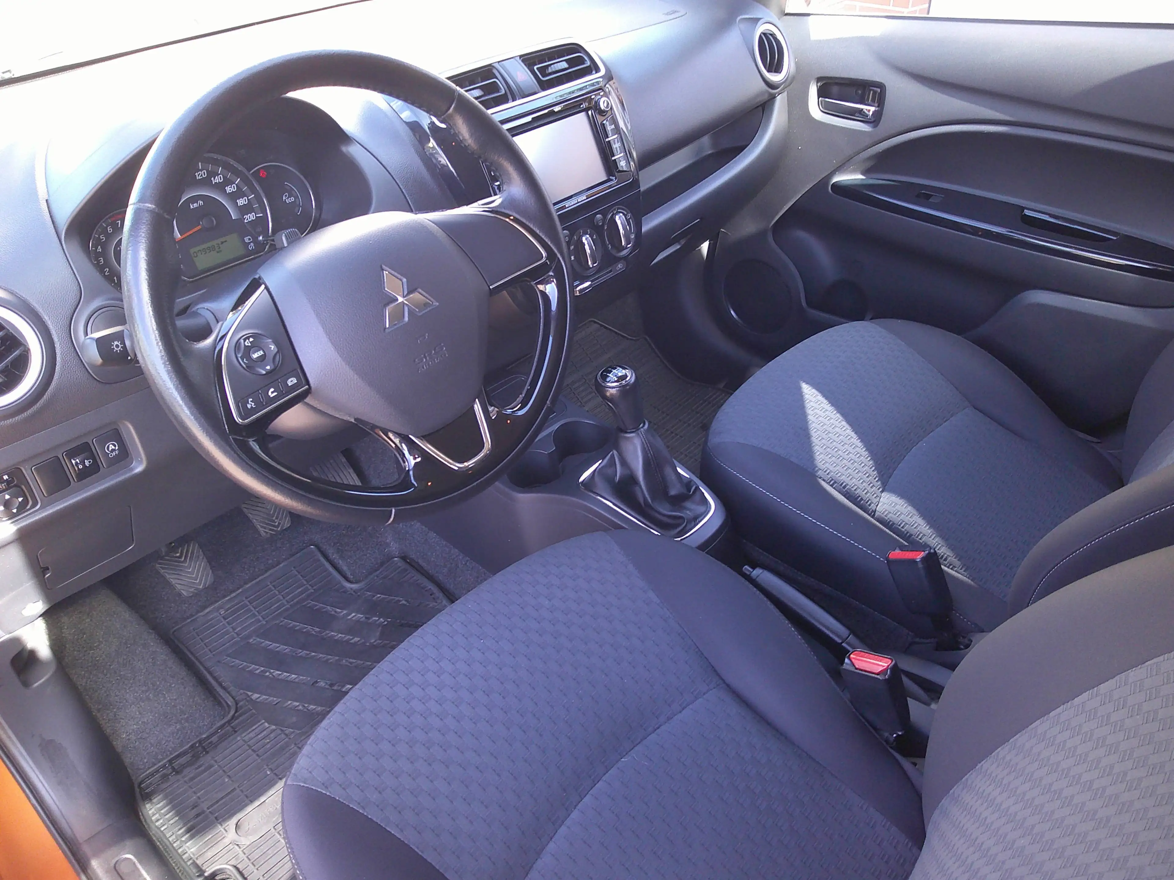 Mitsubishi Space Star Intro Edition   TÜV Neu   1. Hand — photo 12