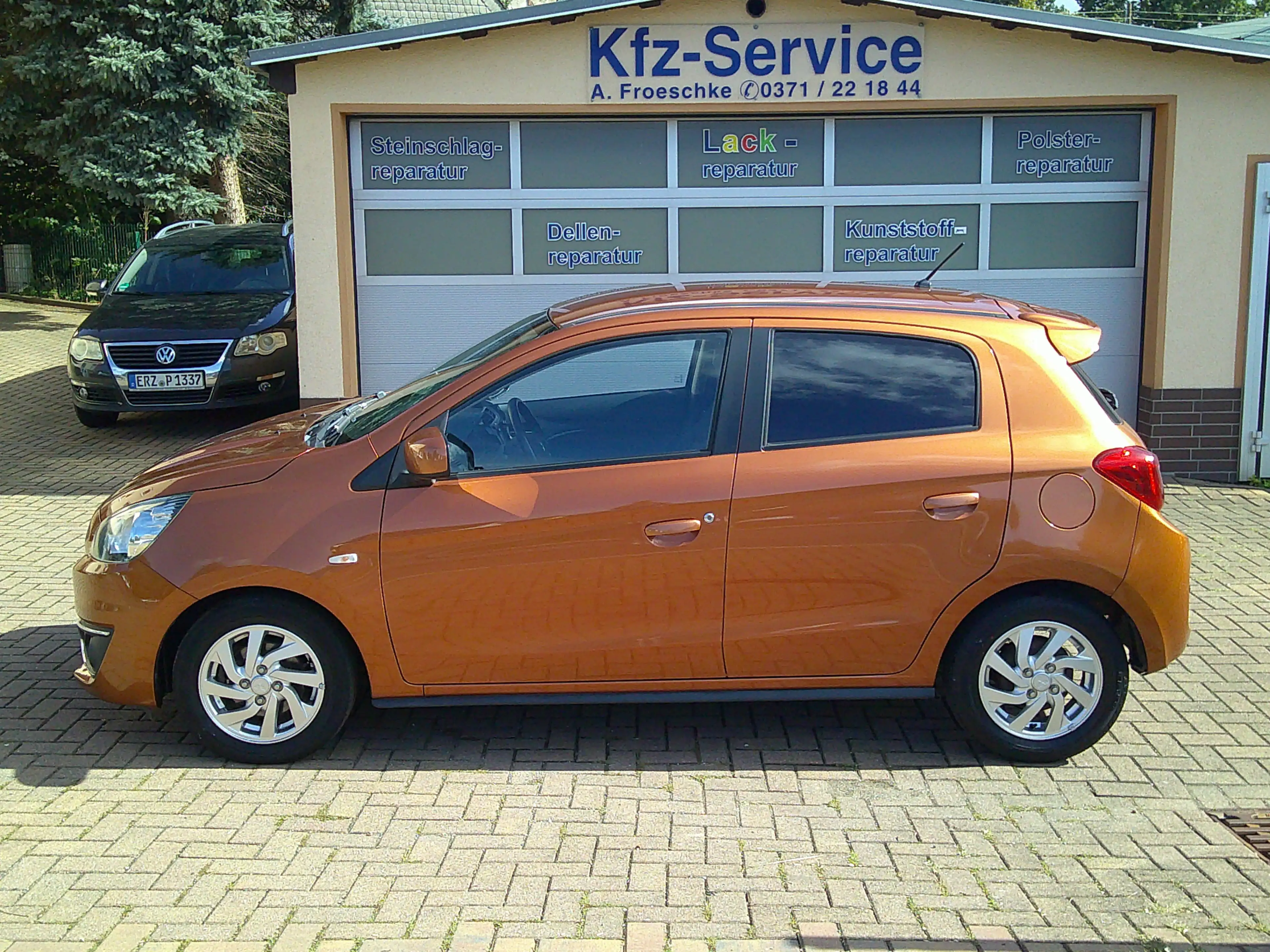 Mitsubishi Space Star Intro Edition   TÜV Neu   1. Hand