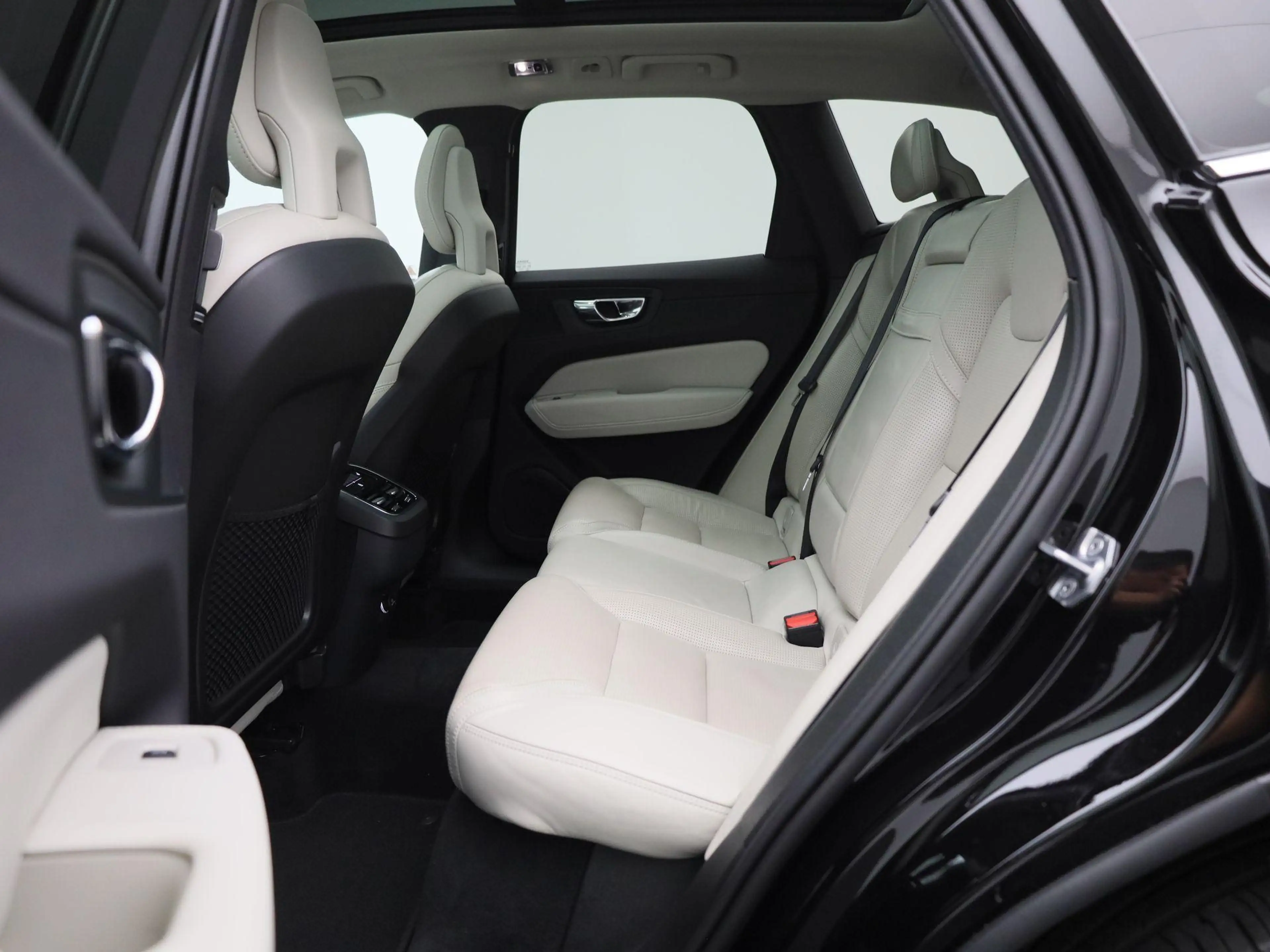 Volvo XC60 2.0 T5 AWD Inscription | Automaat | Apple Carplay — photo 12