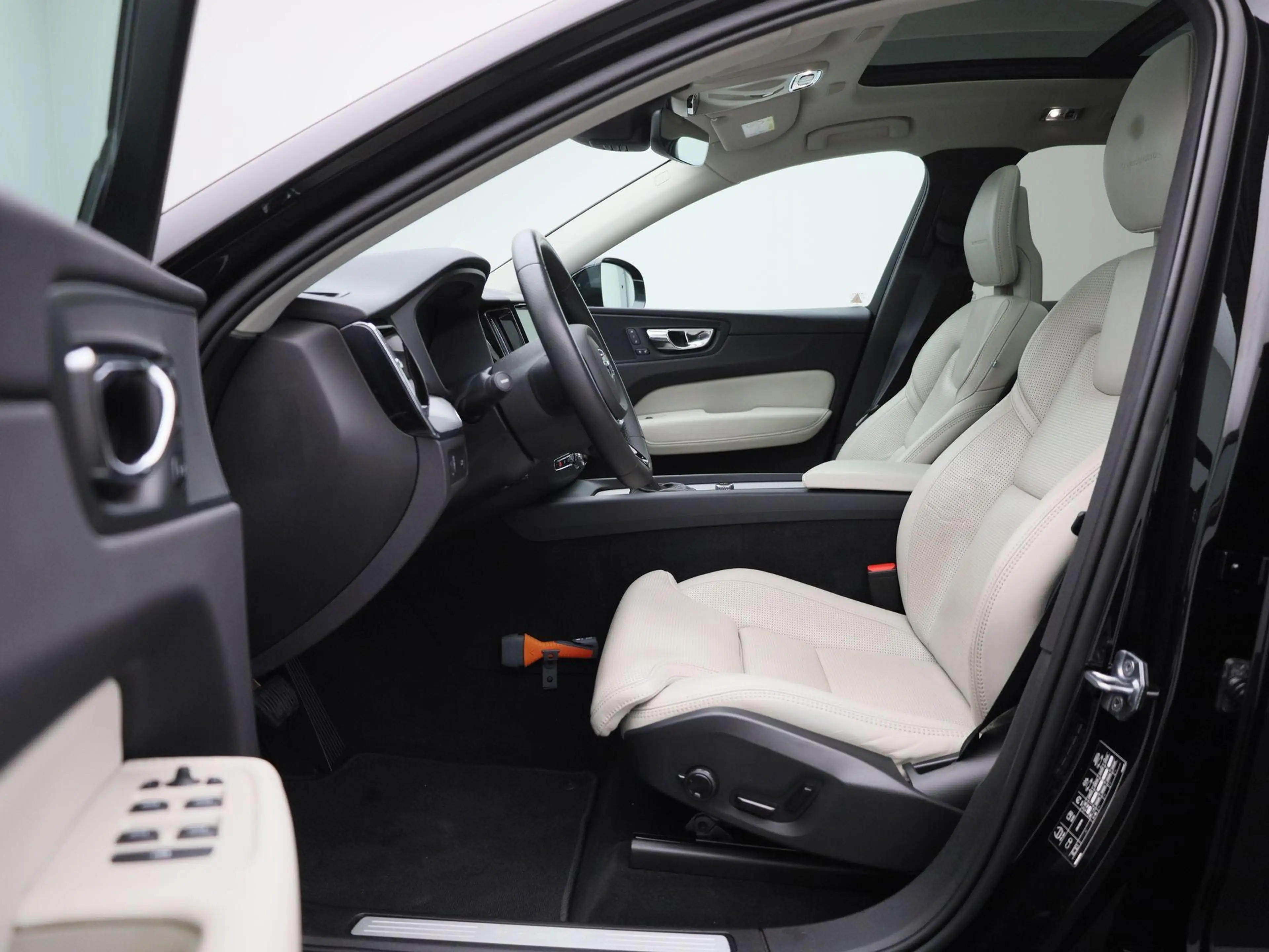 Volvo XC60 2.0 T5 AWD Inscription | Automaat | Apple Carplay — photo 11