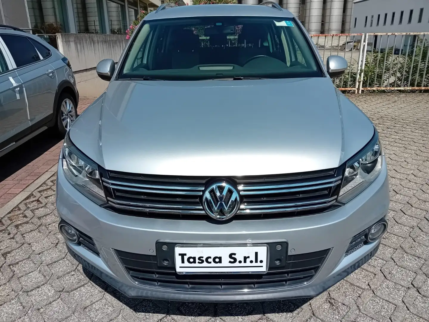 Volkswagen Tiguan 2.0 TSI 4motion Sport DSG Grigio - 1