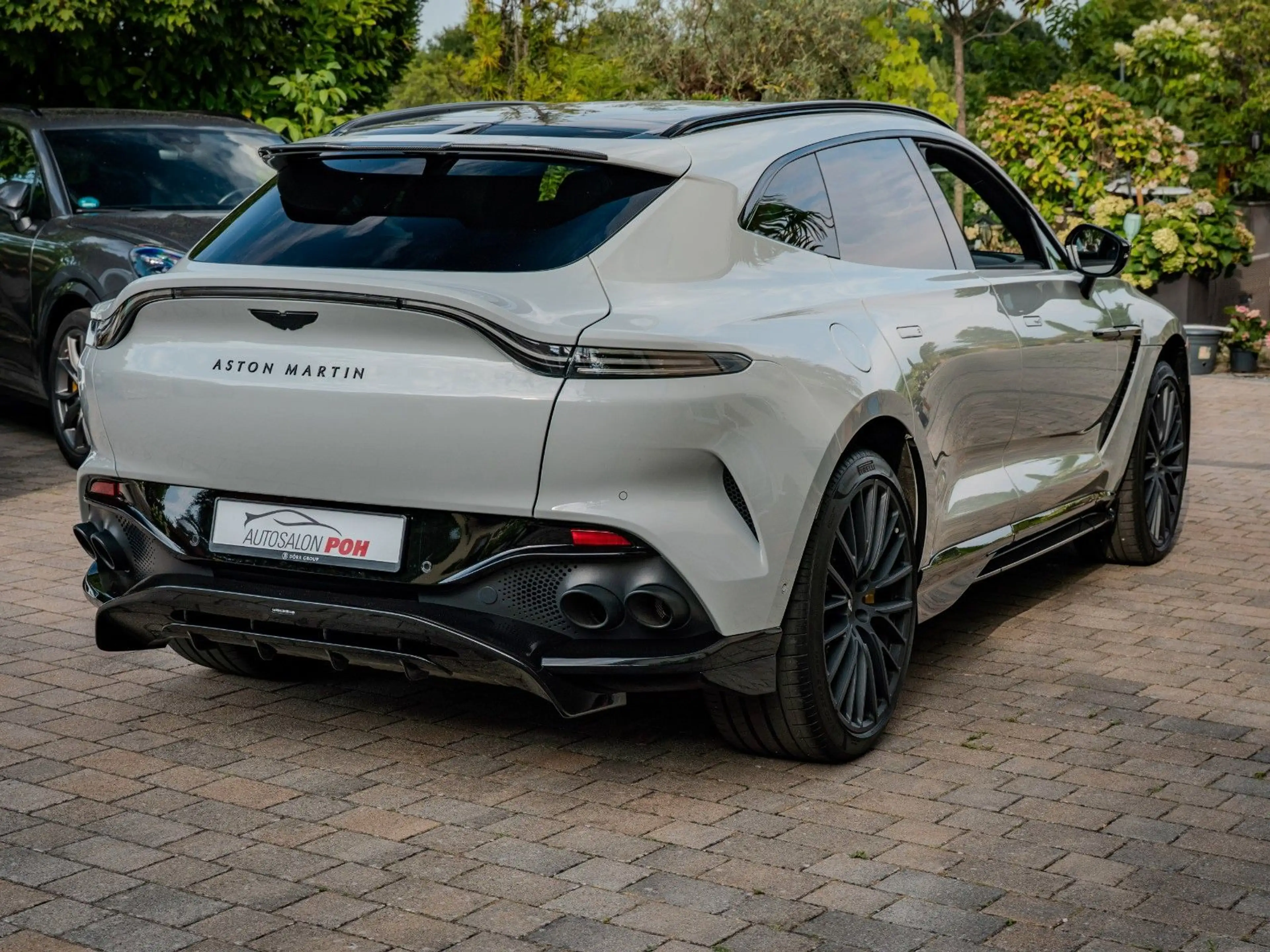Aston Martin DBX 707/ApexGrey/23"/Standheizung/GlossBlackPack — photo 6