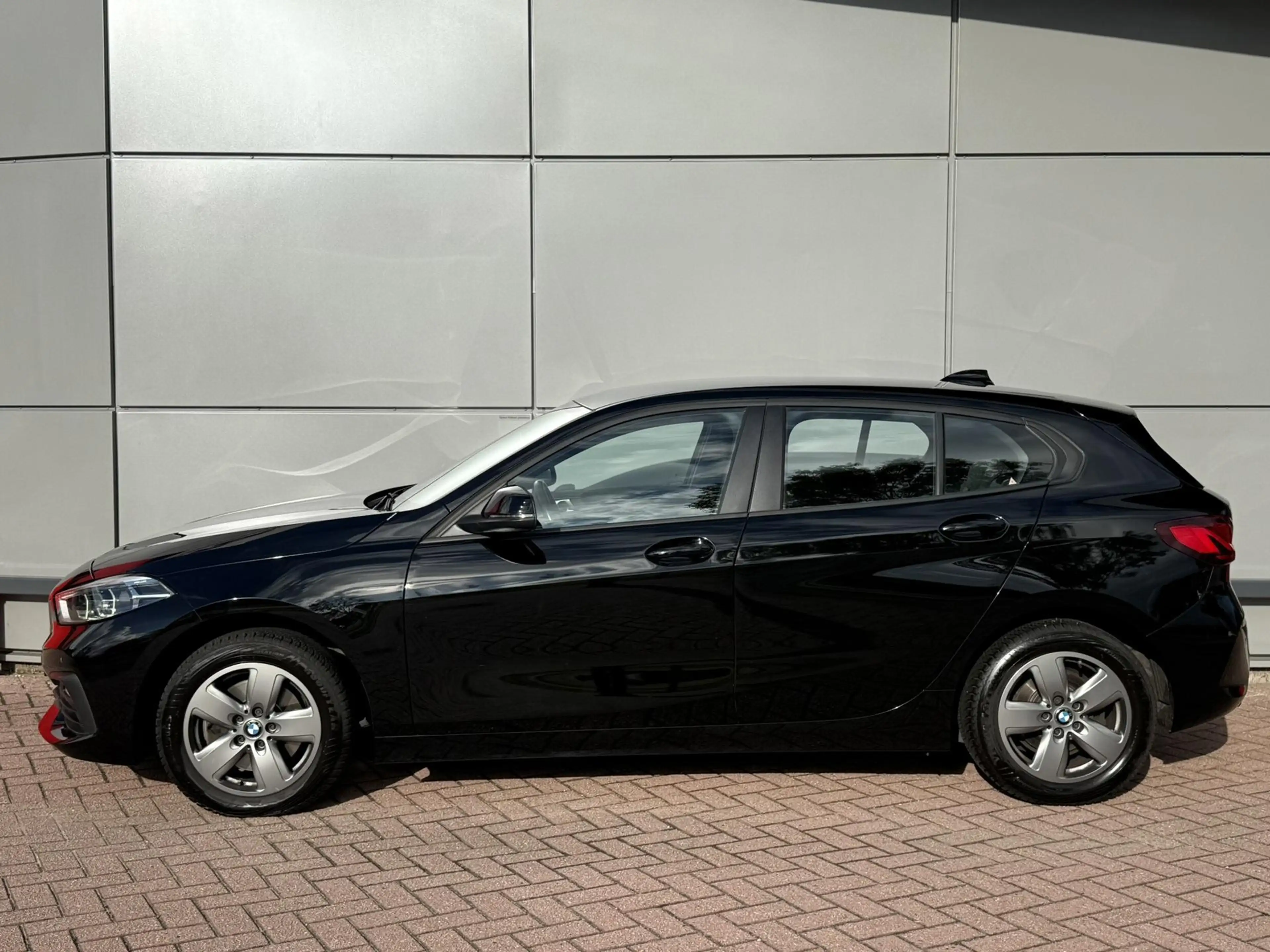 BMW 118 1-serie 118i Business Edition | 1e Eigenaar | Deal — photo 2