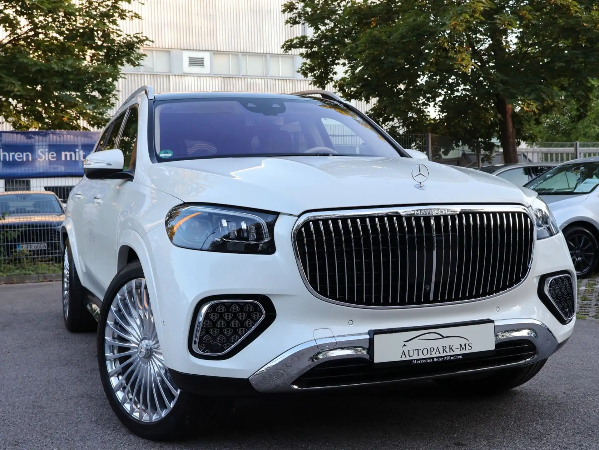 벤츠 GLS-클래스 600 2024 흰색 사진 3