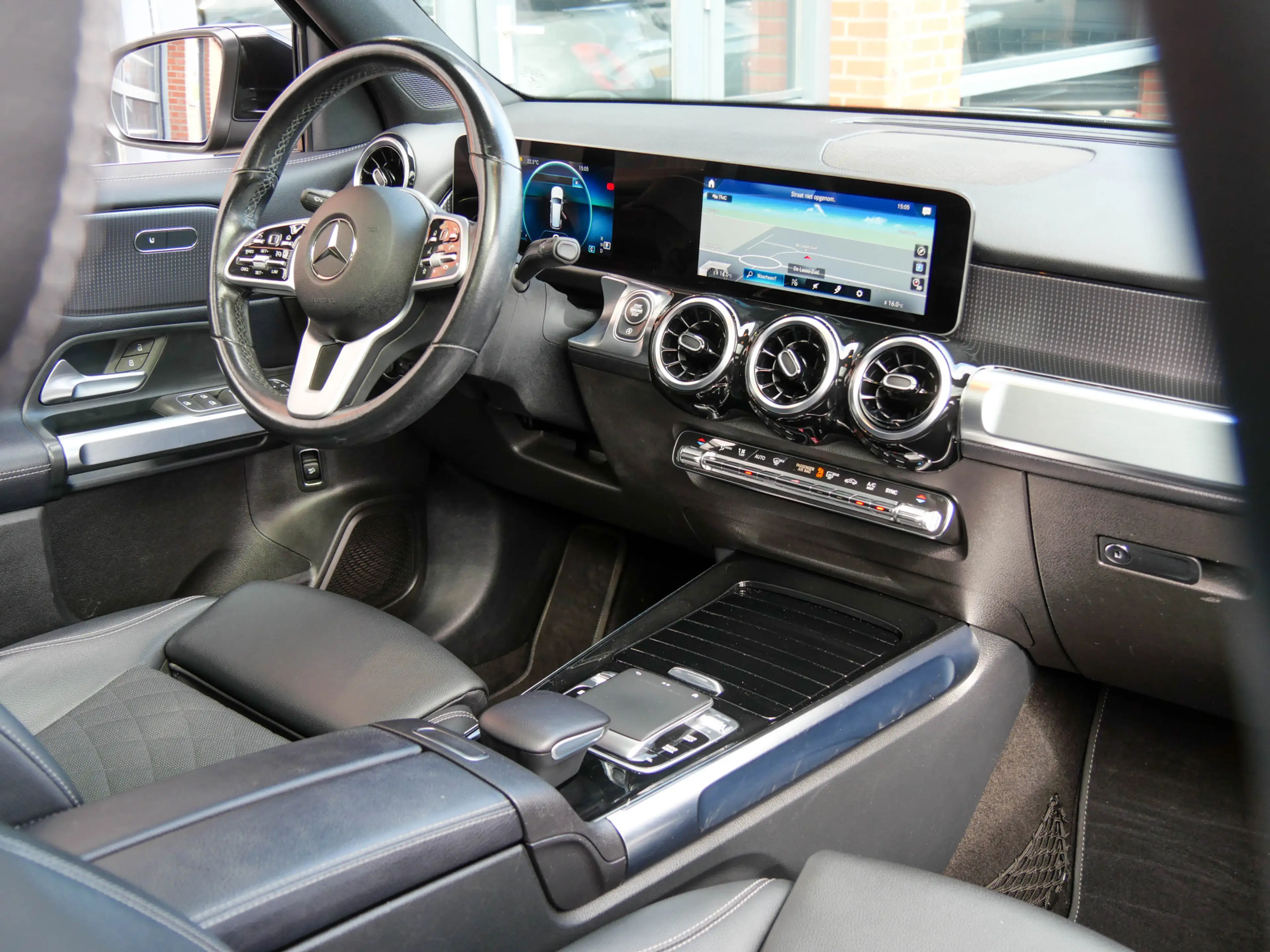 Mercedes-Benz GLB 200 Premium | PANODAK | TREKHAAK | CAMERA | — photo 3