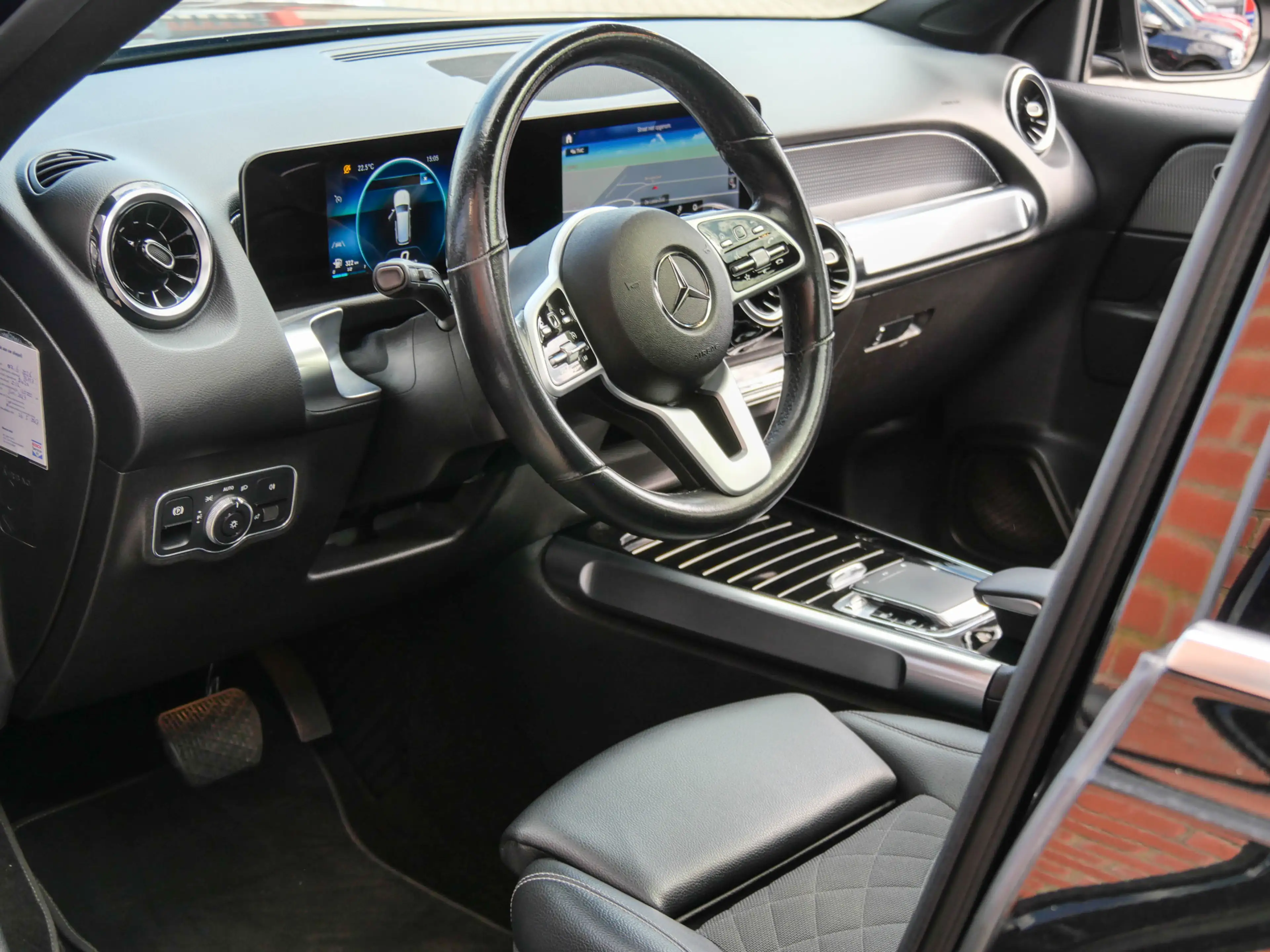 Mercedes-Benz GLB 200 Premium | PANODAK | TREKHAAK | CAMERA | — photo 19