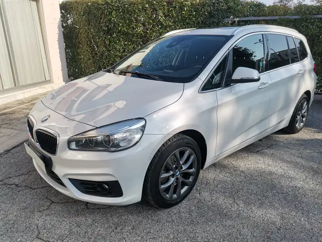 BMW 218