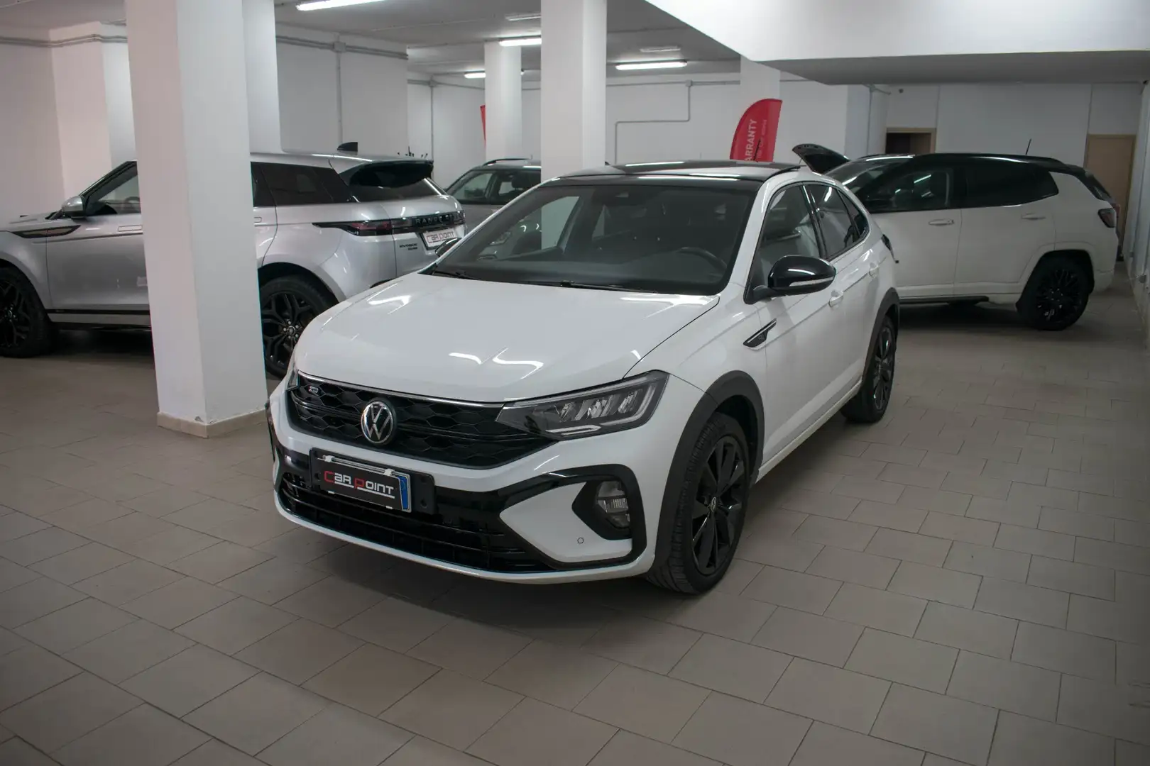 Volkswagen Taigo 1.0 TSI 110 CV R-Line Bianco - 1