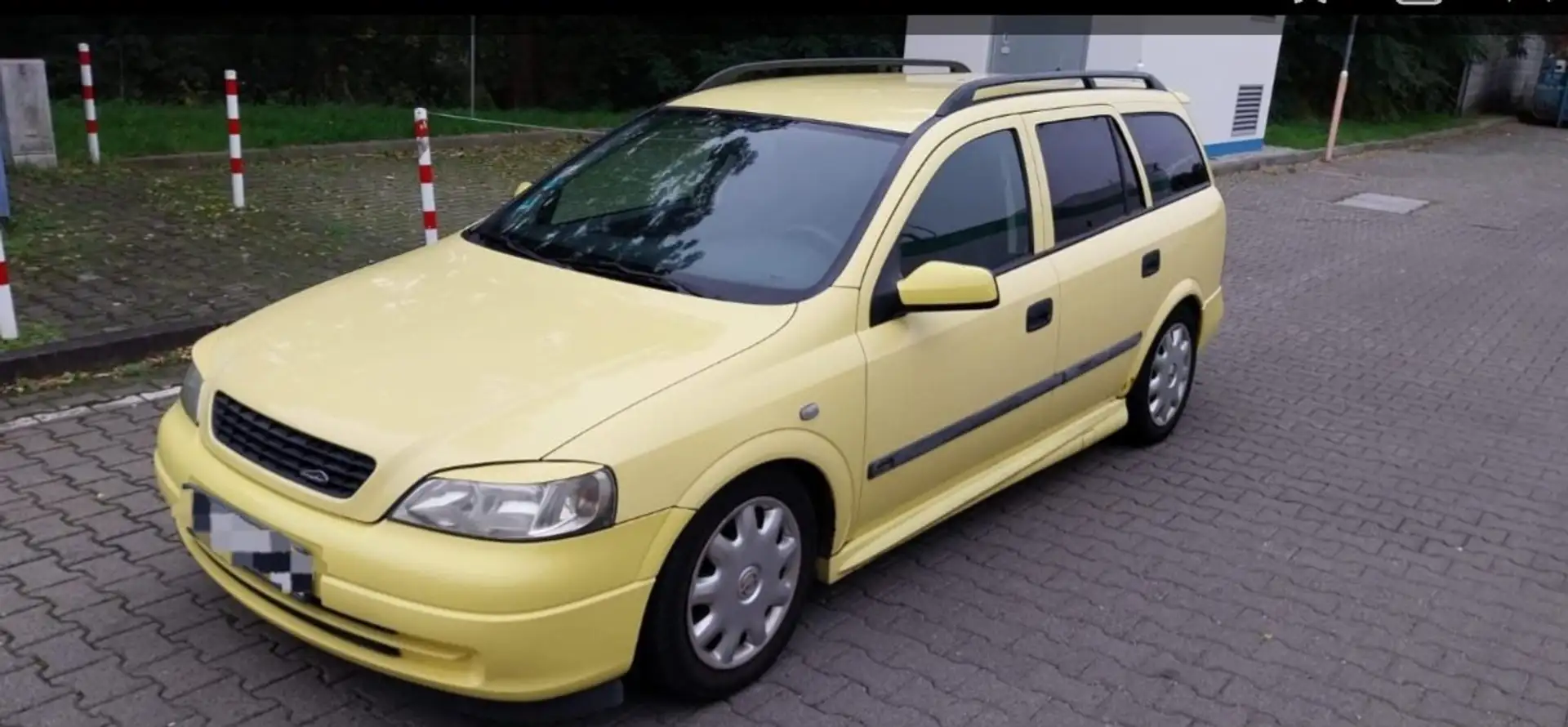 Opel Astra Astra 1.6 Caravan Edition 2000 Gelb - 1