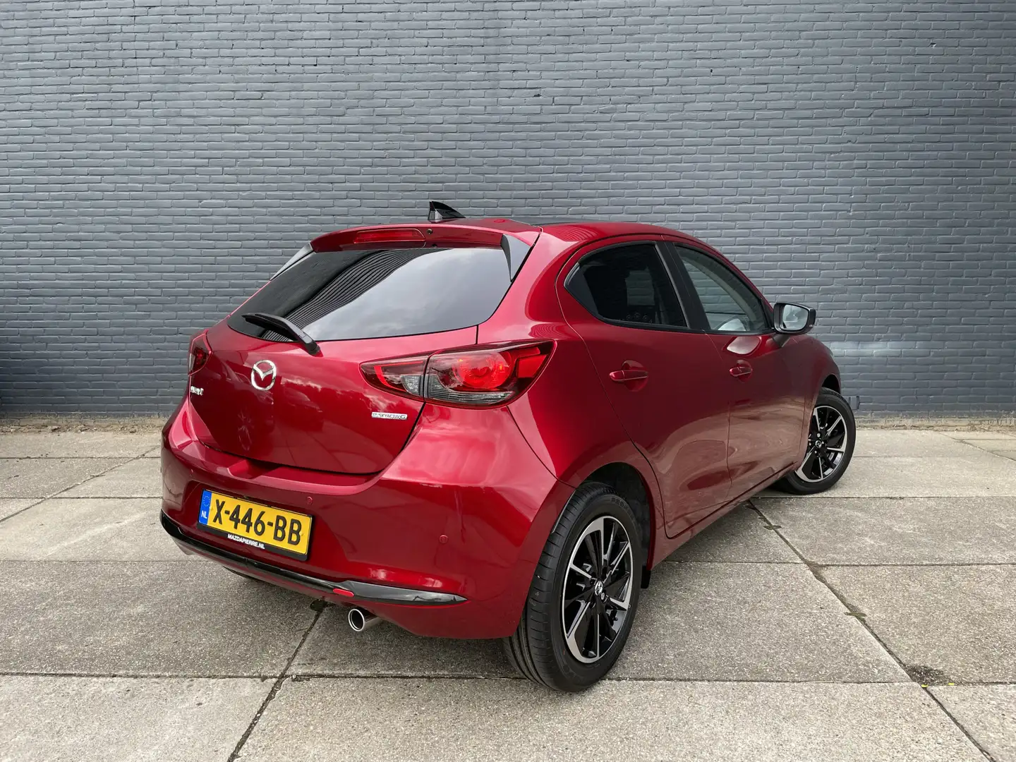 Mazda 2 1.5 e-SkyActiv-G 90 Homura Aka | APPLE CARPLAY | C Rood - 2