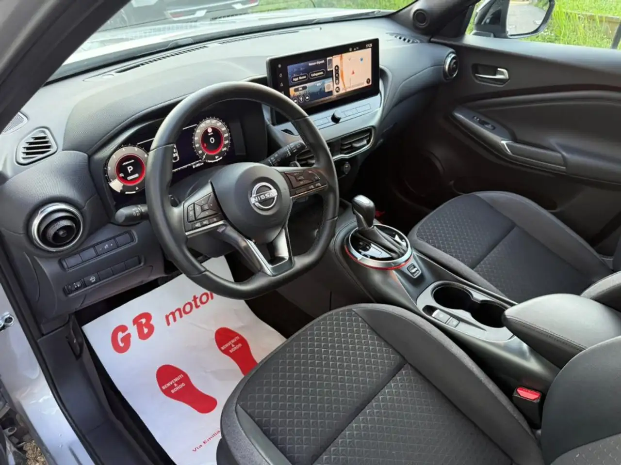 Nissan Juke 1.0 DIG-T 114 CV DCT N-Connecta LED TELEC. 17, миниатюра 9