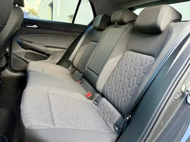 Volkswagen Golf view 22