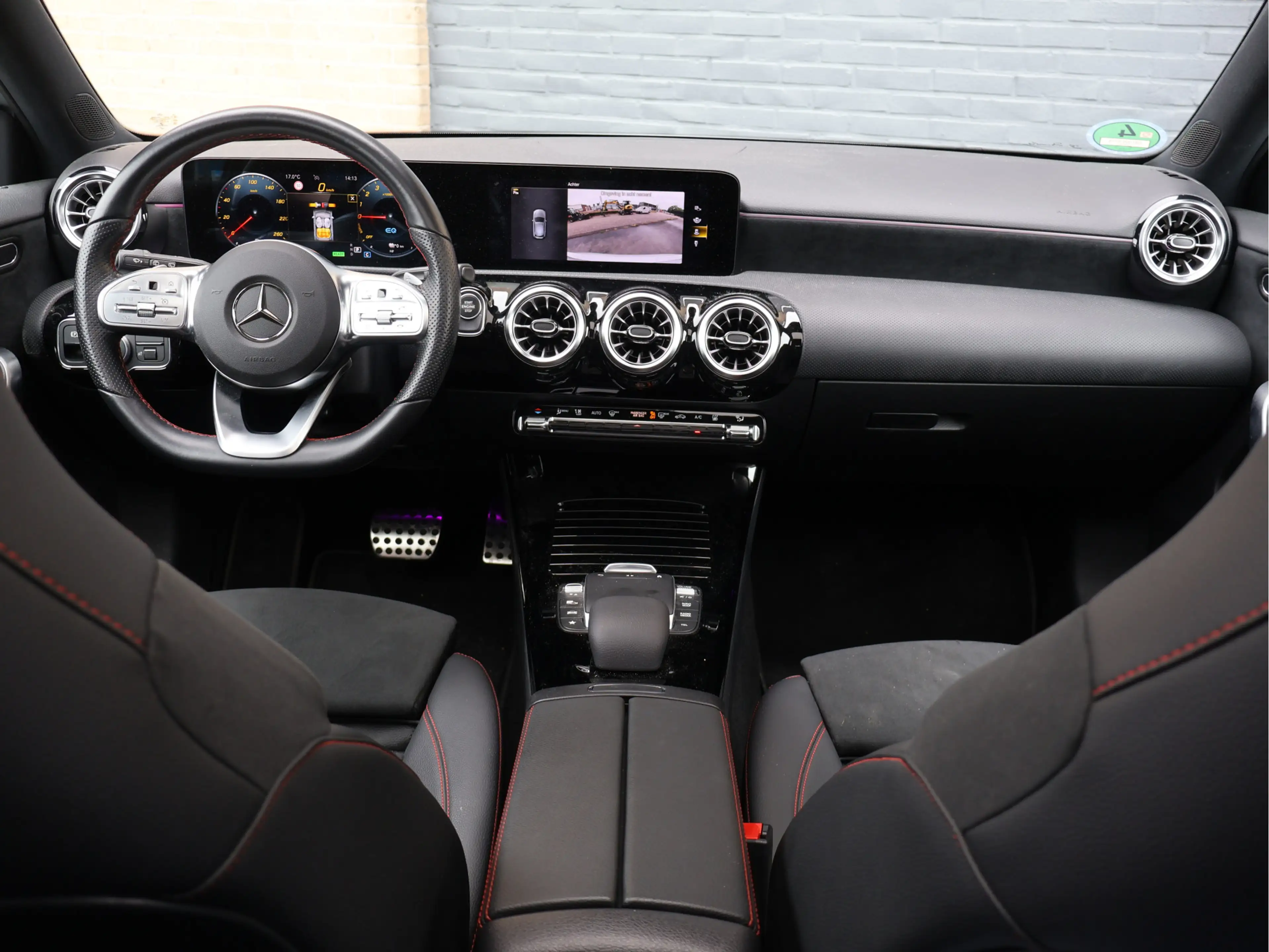 Mercedes-Benz A 250 e AMG Limited | Night Pakket | Pano | Sfeerverlich — photo 3