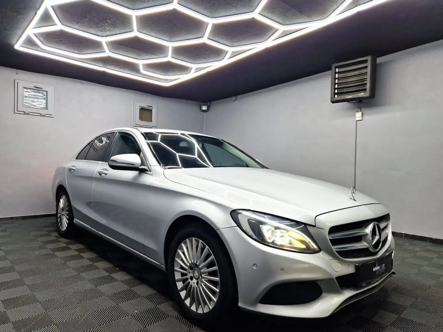 Mercedes-Benz C 220 Blue Tec AVANTGARDE|AUTOM|LEDER|NAVI Argent - 2