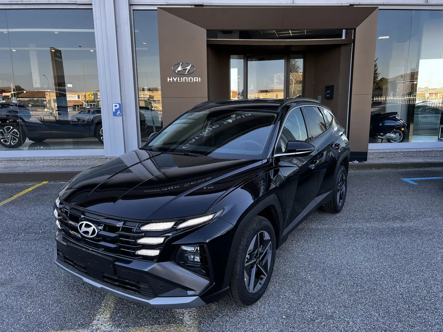Hyundai TUCSON 1.6 HEV aut. Business Bianco - 1