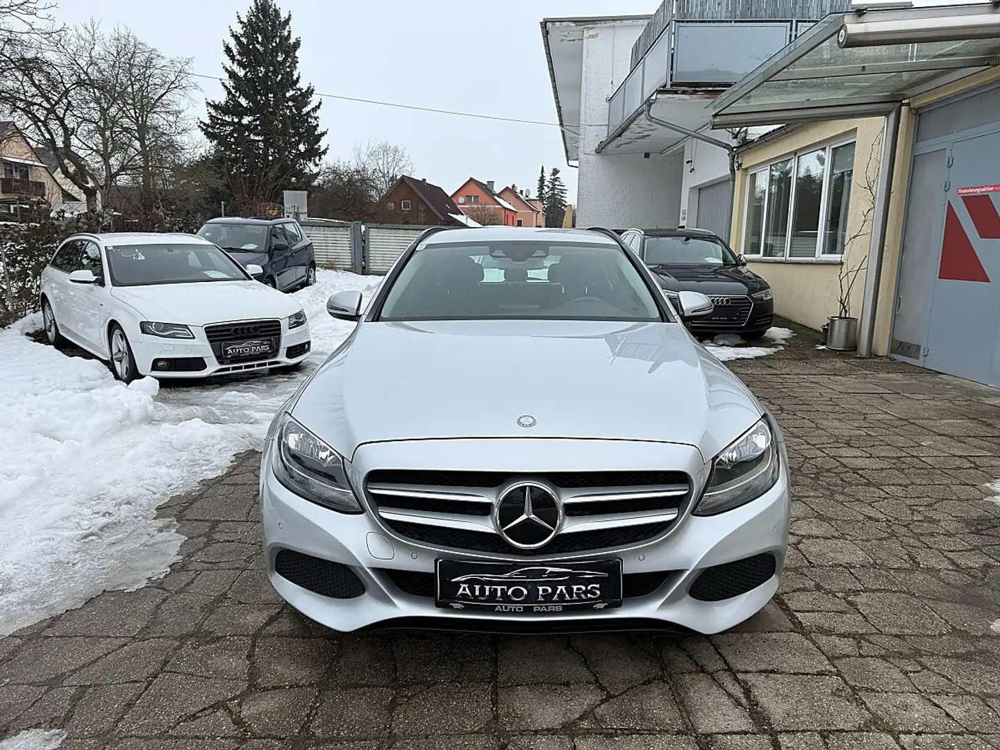Mercedes-Benz C 220 d T Aut.-ANHÄNGERKUP.FAHRASSISTENZ-PAKET PLUS Argent - 2