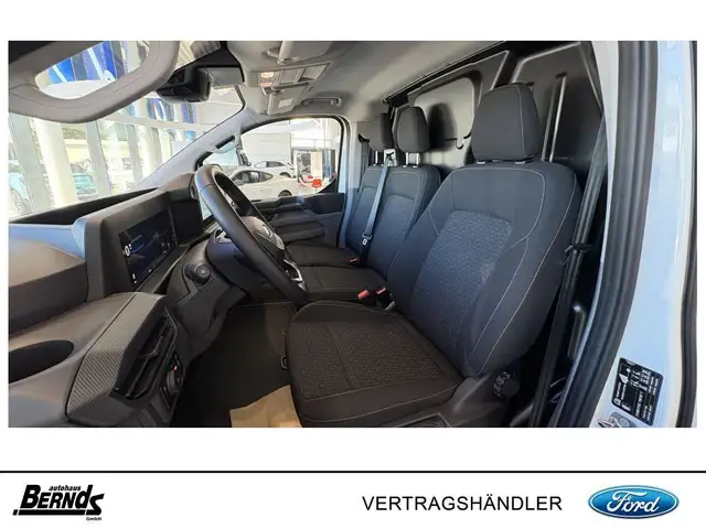 Ford Transit Custom view 14