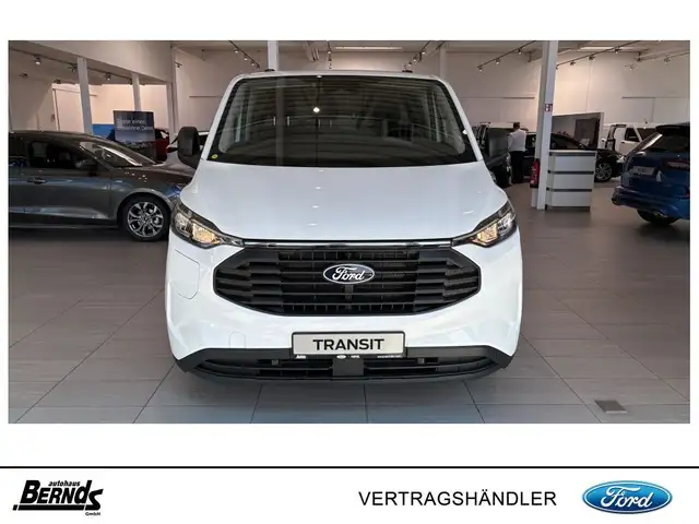 Ford Transit Custom view 4