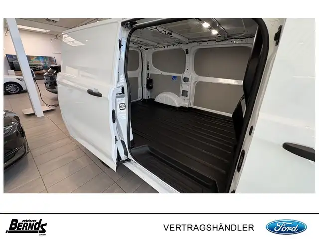 Ford Transit Custom view 10