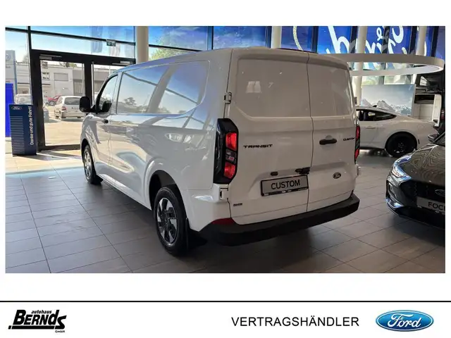 Ford Transit Custom view 11