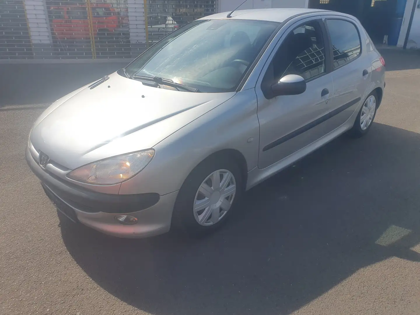 Peugeot 206 Klimaanlage. 5 Türer.06041-9695747 tüv neu Gümüş rengi - 2