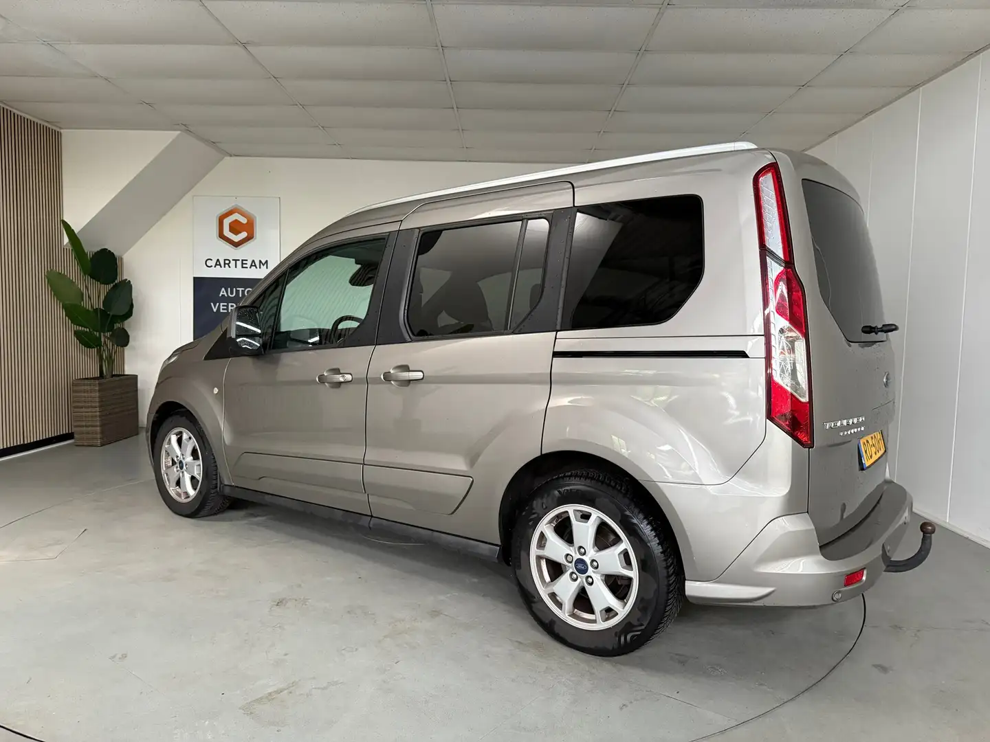 Ford Tourneo Connect Compact 1.0 Titanium Airco, Navigatie, Trekhaak, L Grijs - 2