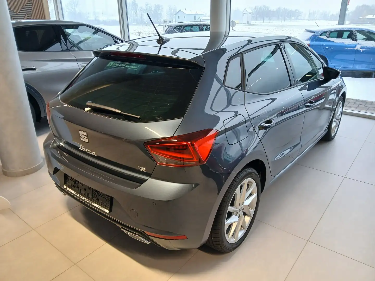 SEAT Ibiza FR Edition 1.0 TSI Grau - 2
