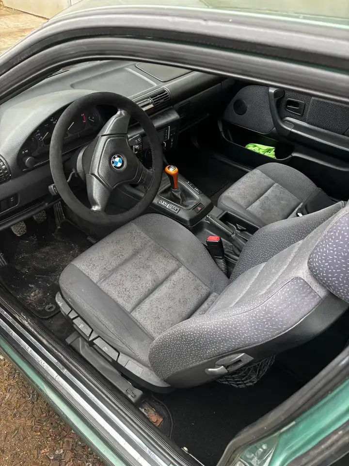 BMW 316i, foto 10