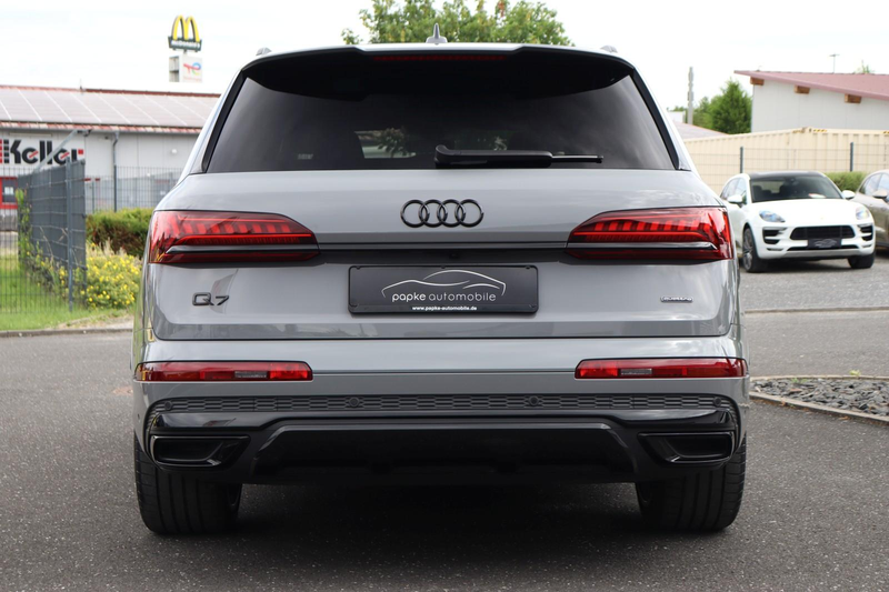 Audi Q7 50 TDI S-line Competition plus +STANDHZG+22"+ — photo 6